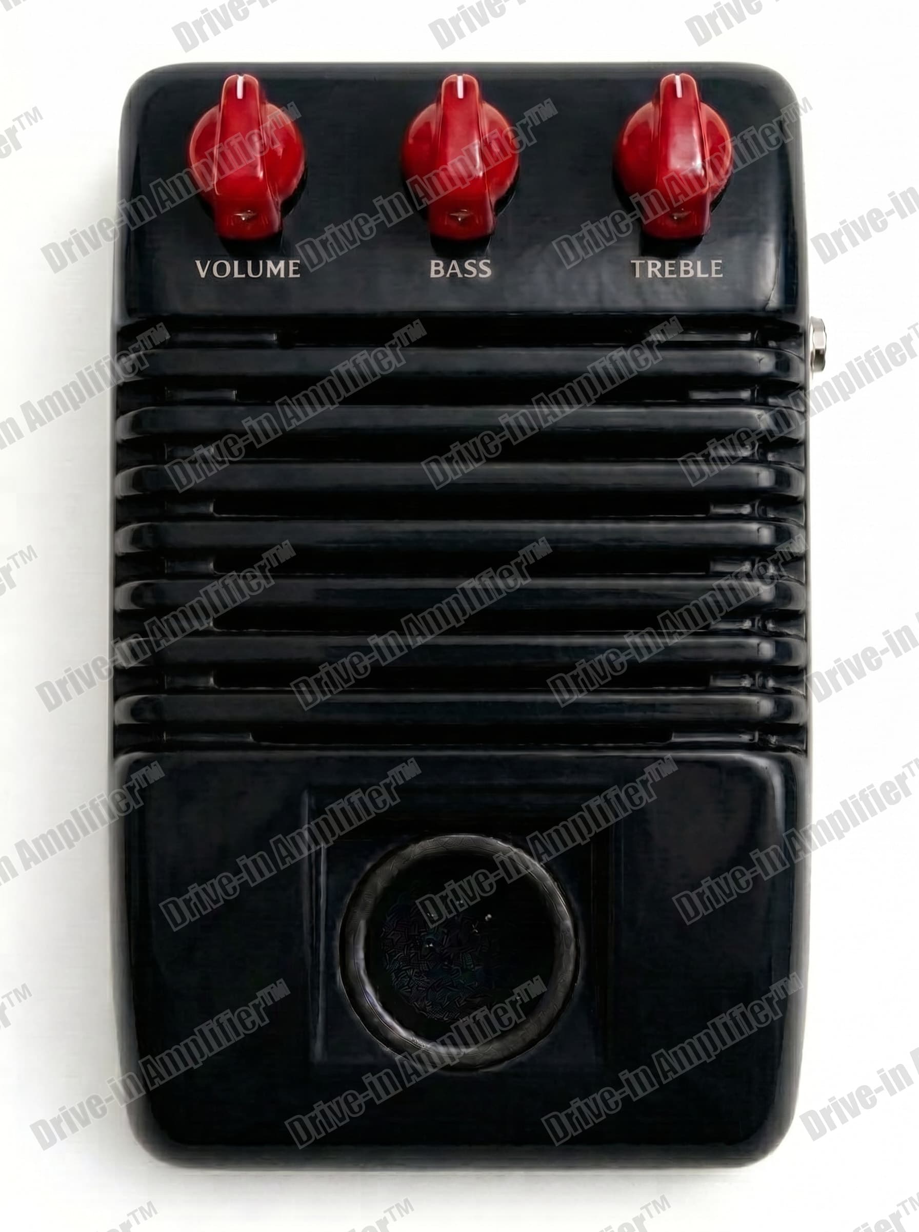 Black Knight amplifier with red knobs