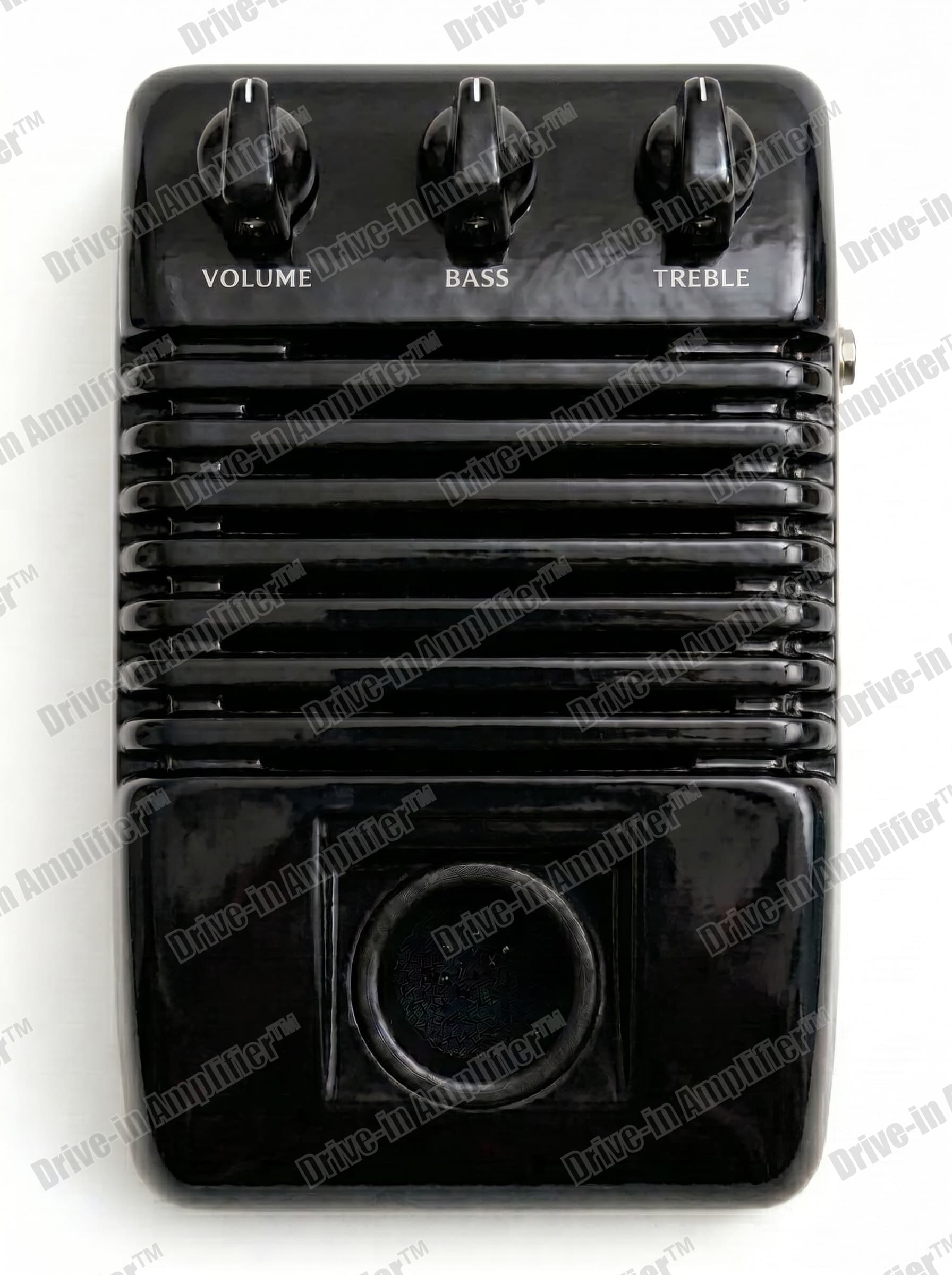 Black Knight amplifier with black knobs