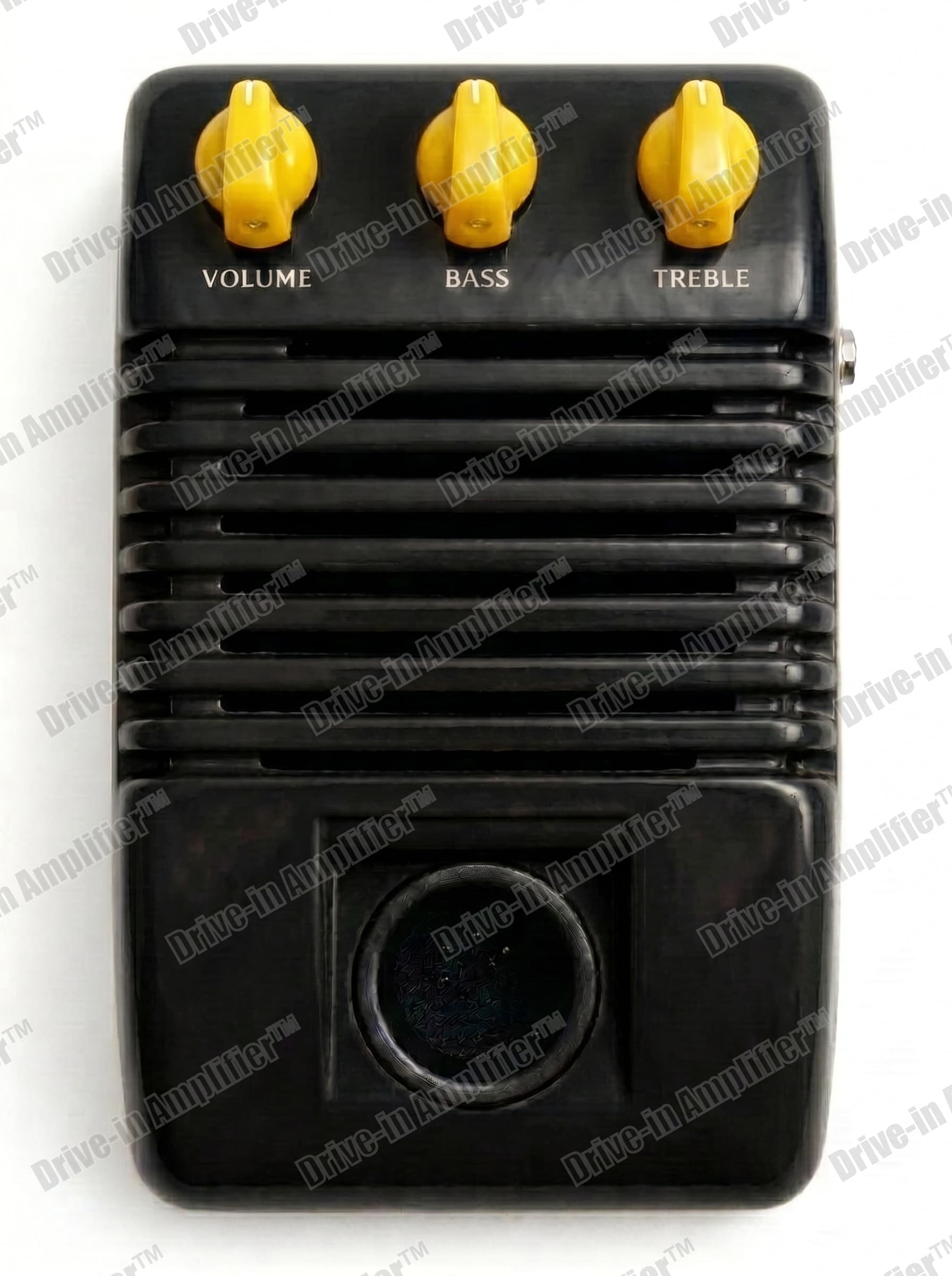 Black Knight amplifier with yellow knobs